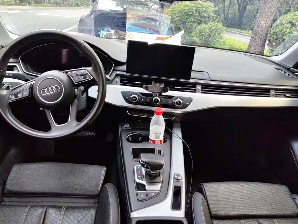 Audi A4L — миниатюра 10