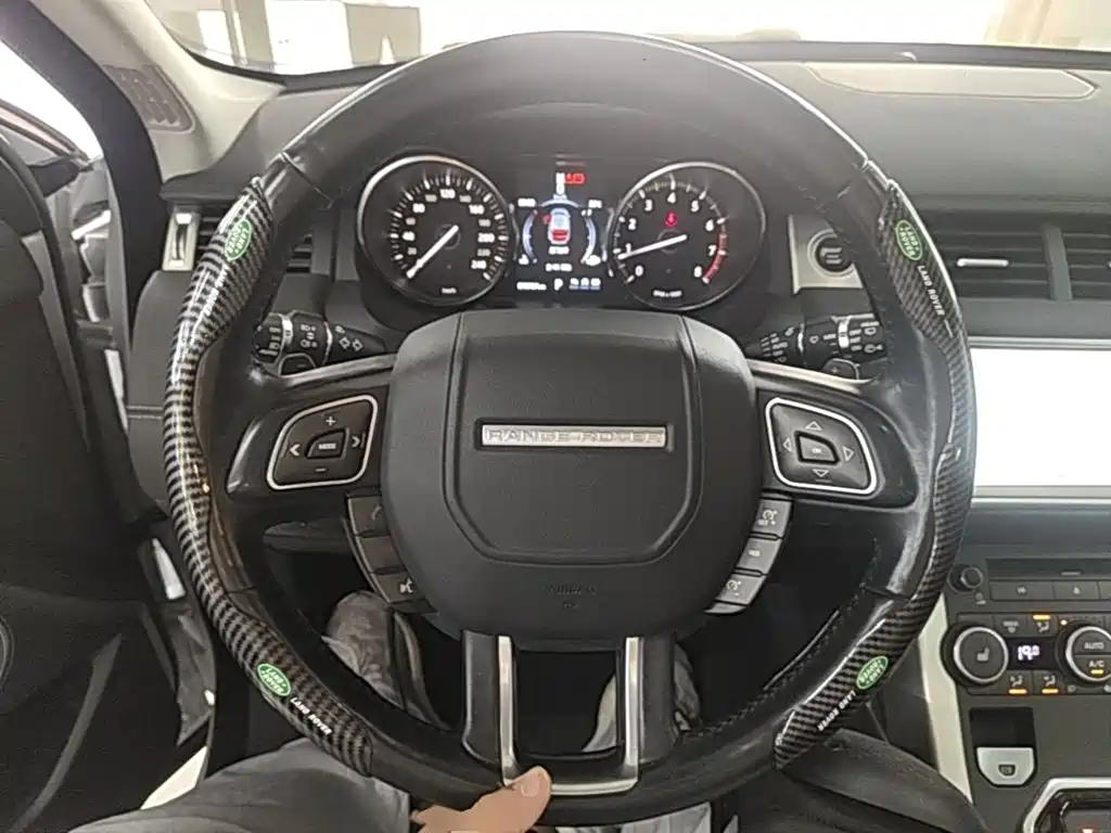 Land Rover Evoque — миниатюра 11