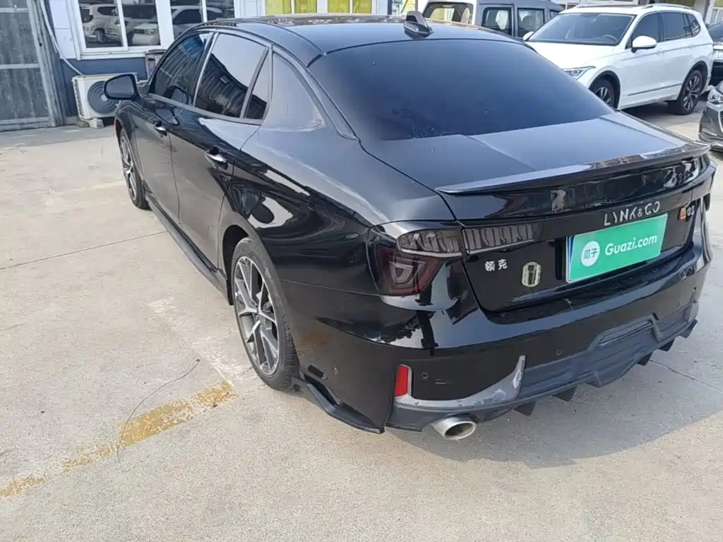 Lynk & Co 03 — миниатюра 5