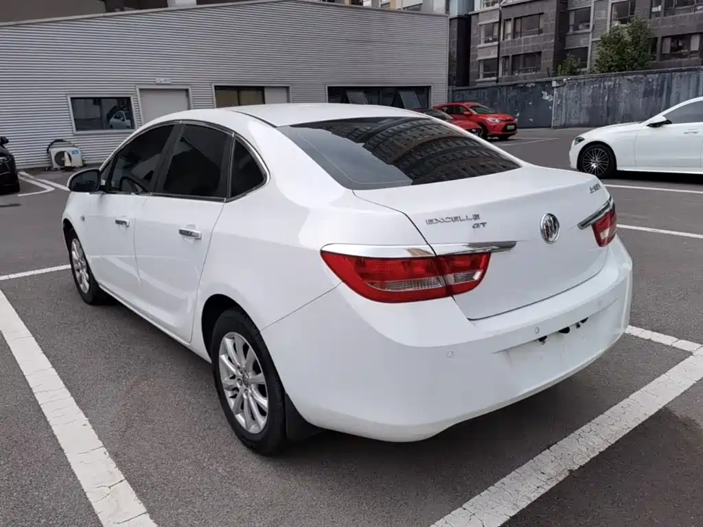 Buick Excelle — миниатюра 5