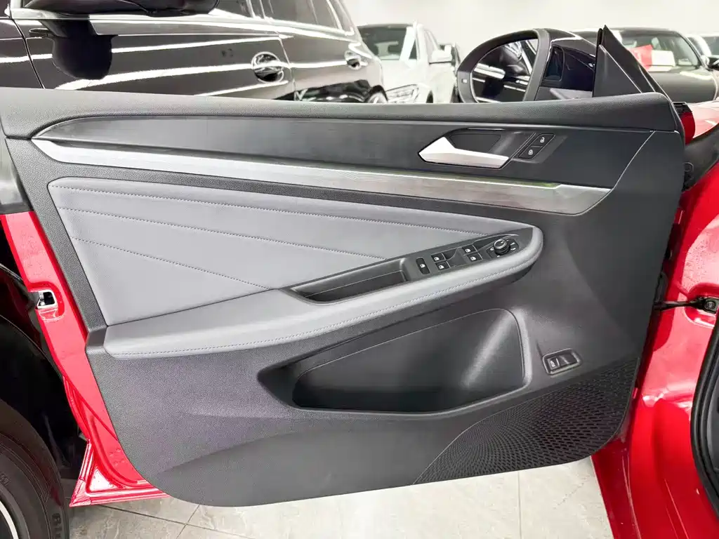 Volkswagen Lamando — миниатюра 10