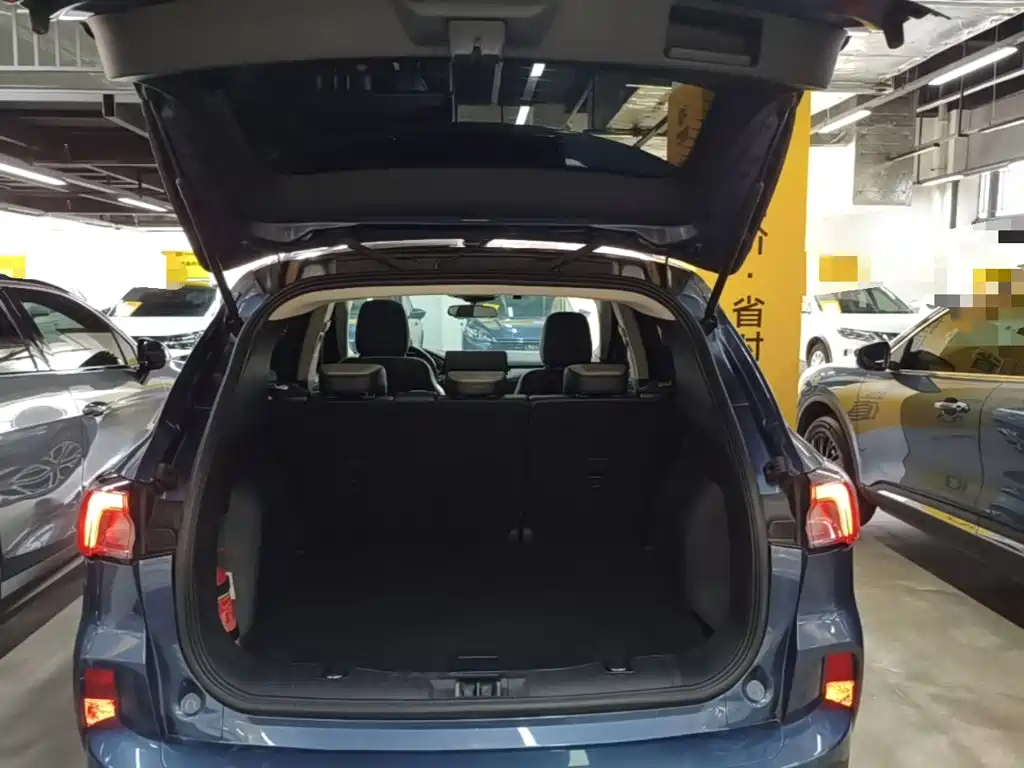 Ford Escape — миниатюра 19