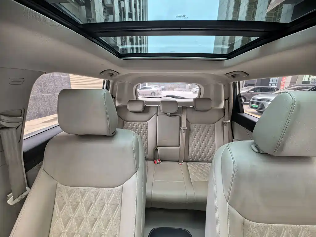 Wuling Xingchen — миниатюра 14
