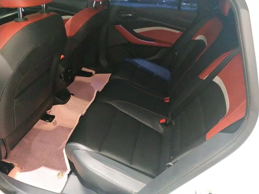 MG MG5 — миниатюра 17