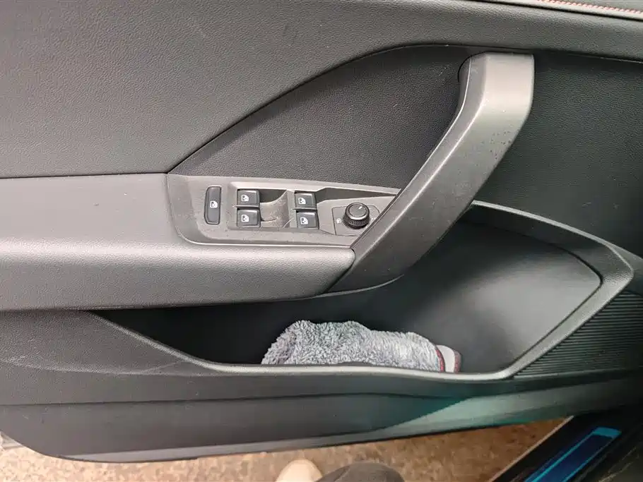 Volkswagen Tharu 2020 280TSI Luxury VI