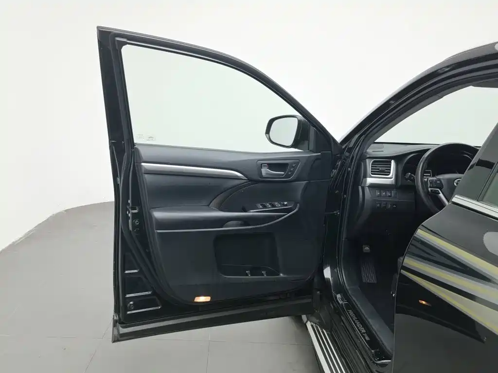 Toyota Highlander — миниатюра 8