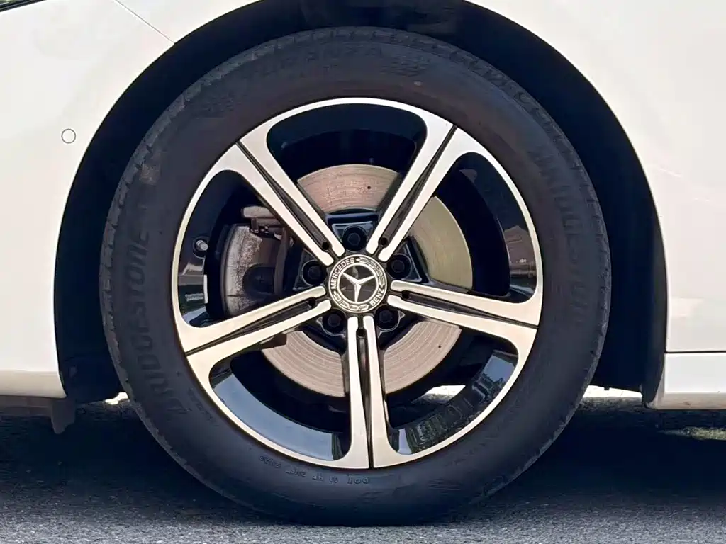 Mercedes-Benz A-Class — миниатюра 9