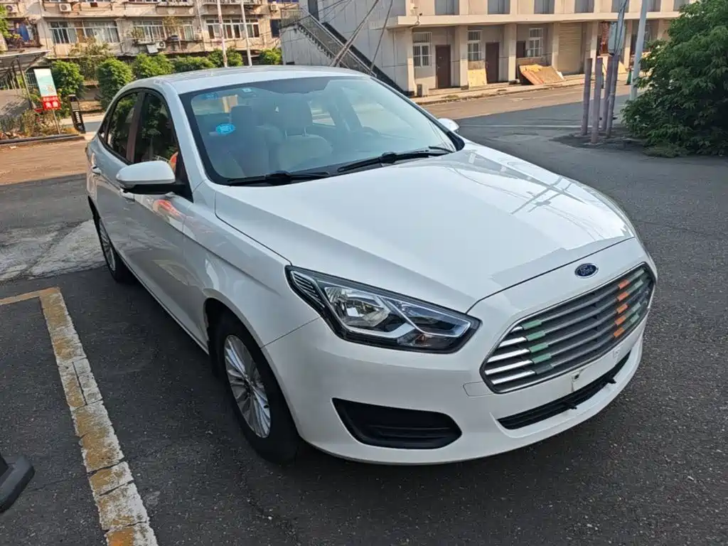 Ford Escort — миниатюра 4
