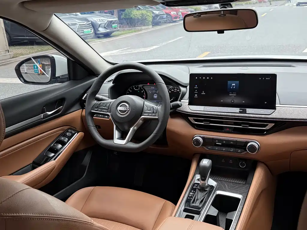 Nissan Teana — миниатюра 13