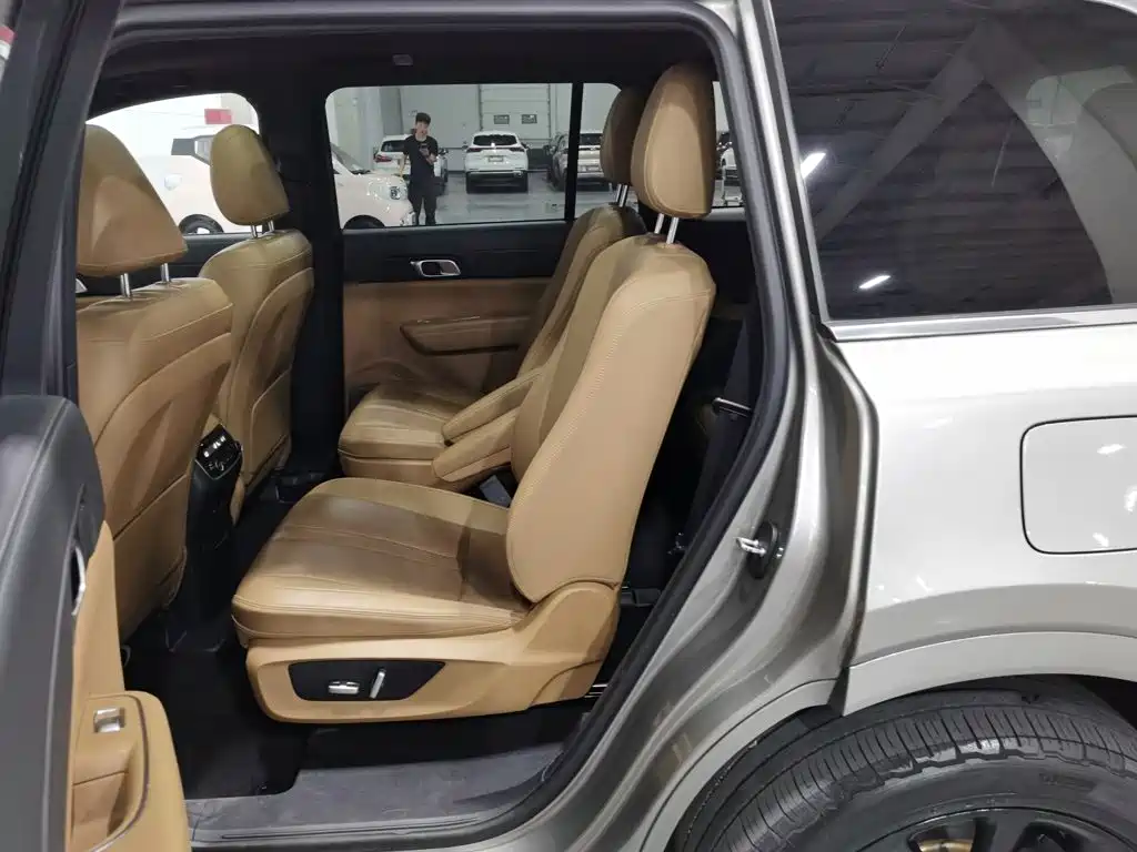 Li Auto Li ONE — миниатюра 15