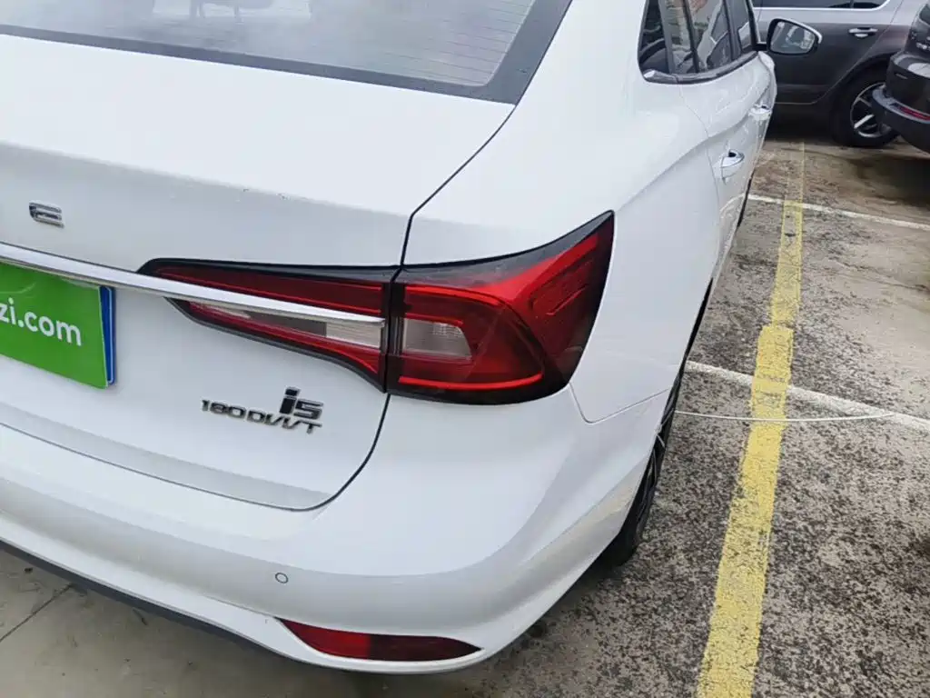 Roewe i5 — миниатюра 8