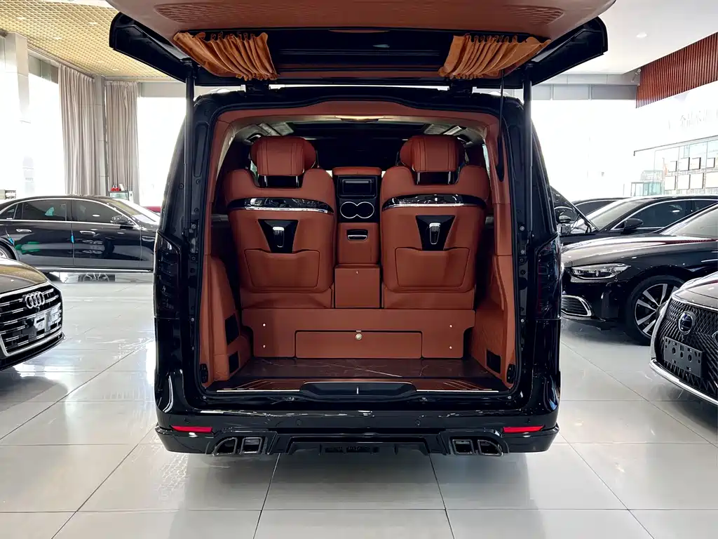 Mercedes-Benz V-Class — миниатюра 29