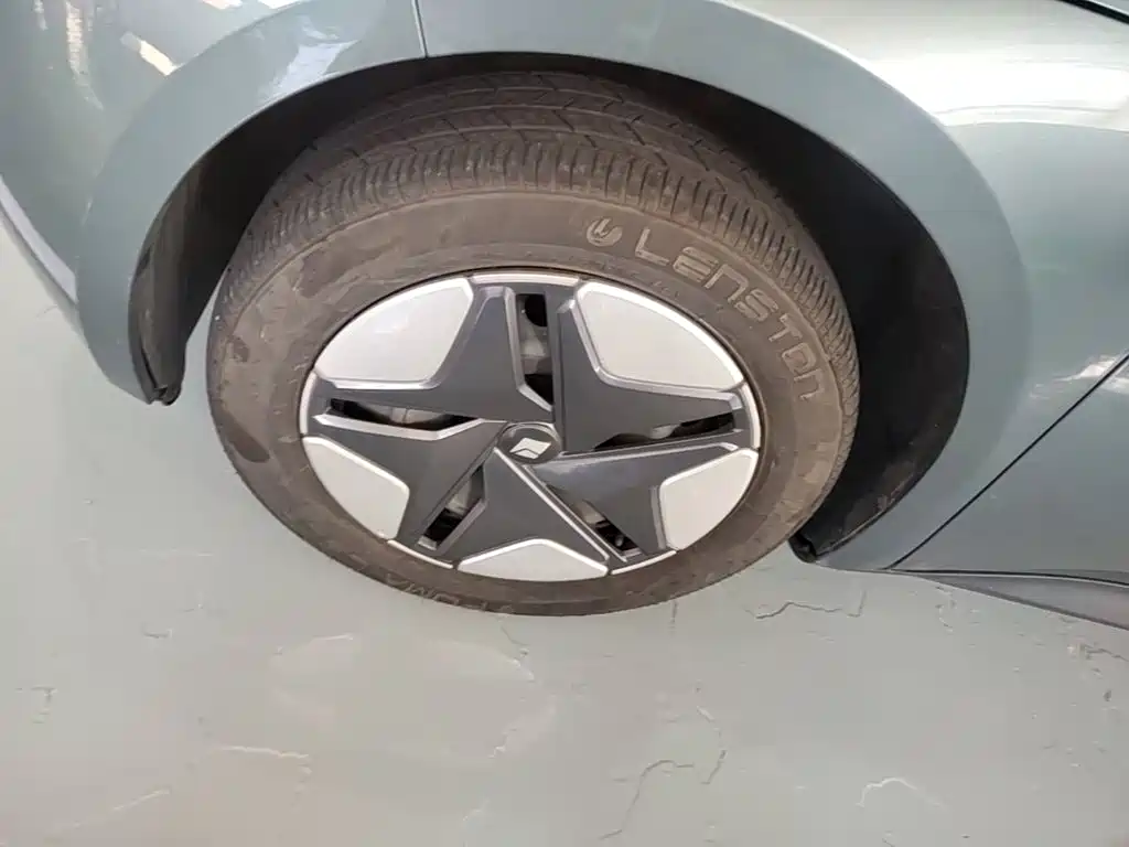 Baojun Yunduo — миниатюра 23