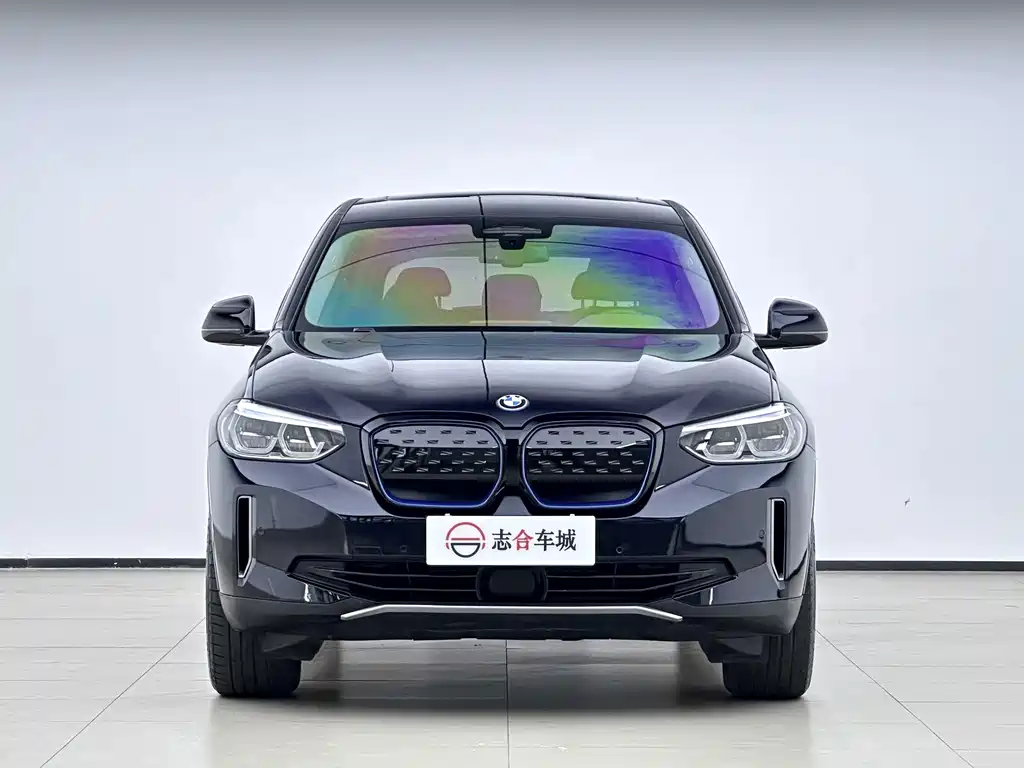 BMW iX3 — миниатюра 2