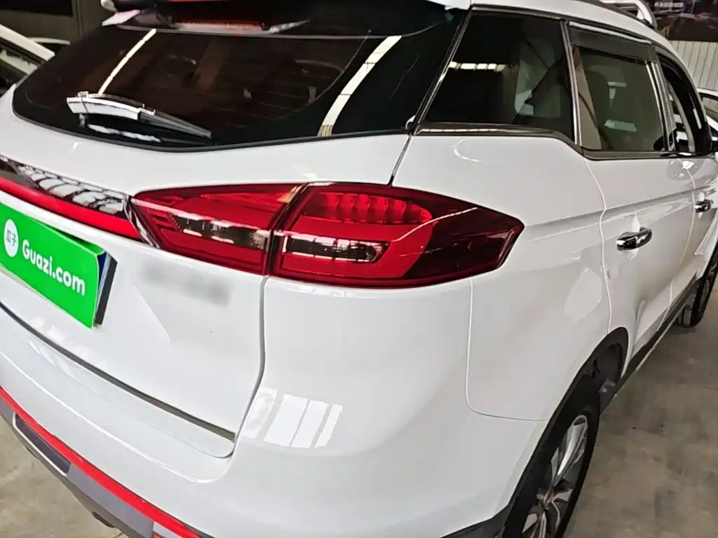 Geely Boyue — миниатюра 8