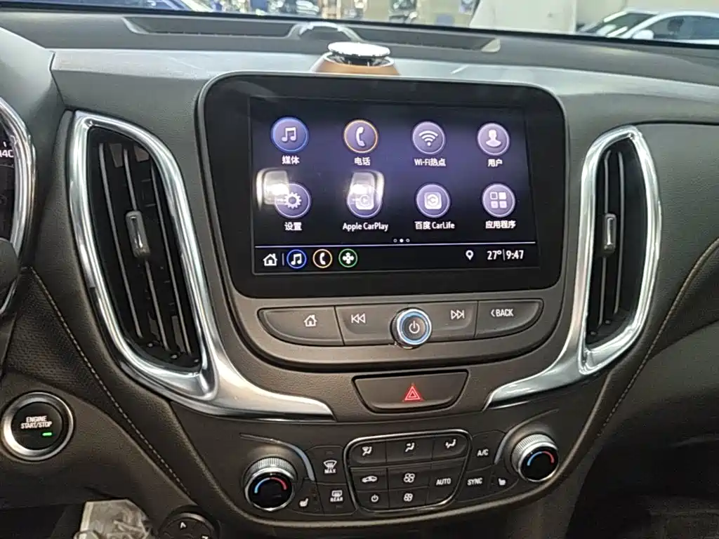 Chevrolet Equinox — миниатюра 13