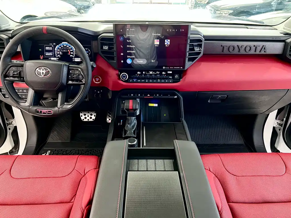 Toyota Sequoia — миниатюра 9