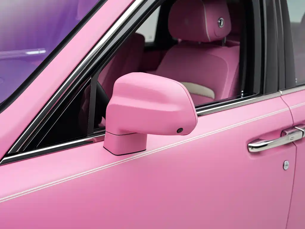 Rolls-Royce Cullinan 2022 мест
