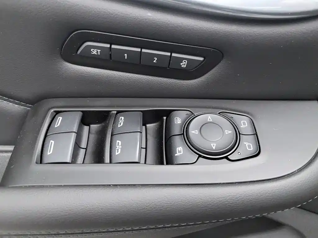 Buick Enclave — миниатюра 9