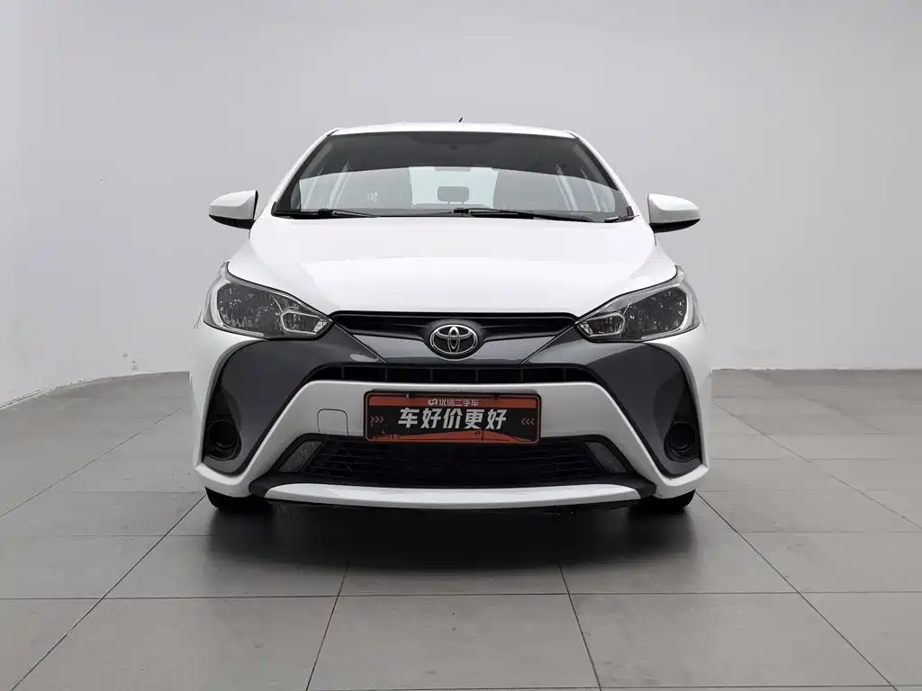 Toyota Yaris L — миниатюра 3