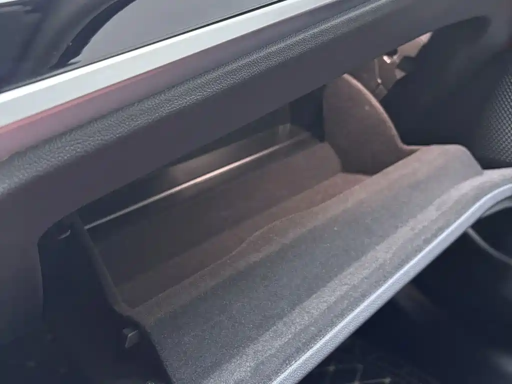 BMW 3 Series — миниатюра 13