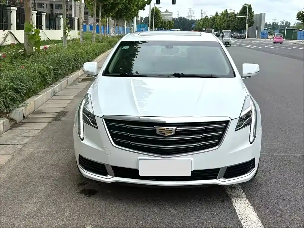 Cadillac XTS — миниатюра 2