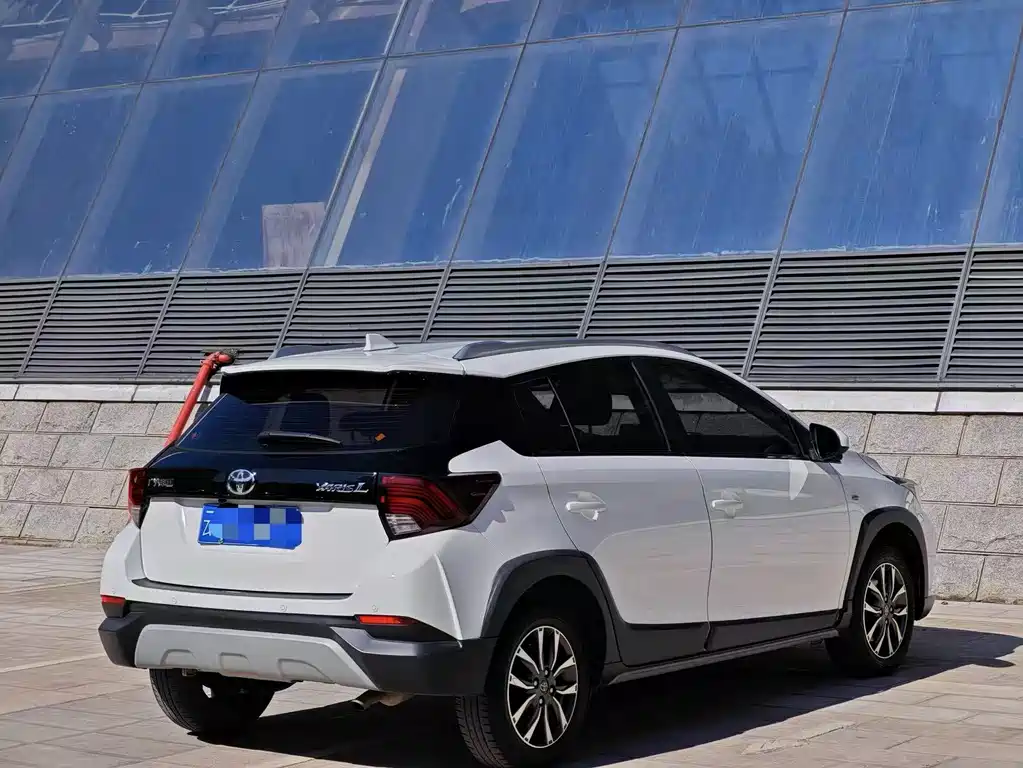 TOYOTA YARIS L ZHIXUAN