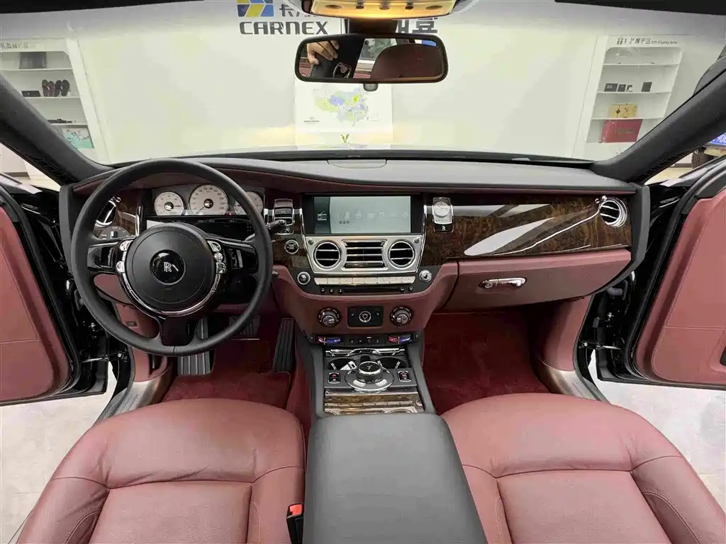 Rolls-Royce Ghost — миниатюра 14