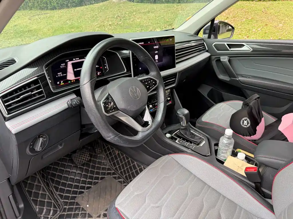 Volkswagen Tiguan L PHEV — миниатюра 7
