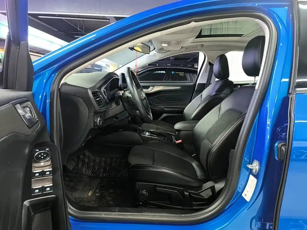 Ford Focus — миниатюра 16