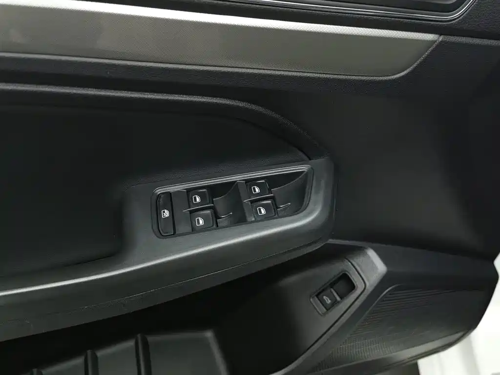 Volkswagen Lavida 2017 1.6L AT Comfort