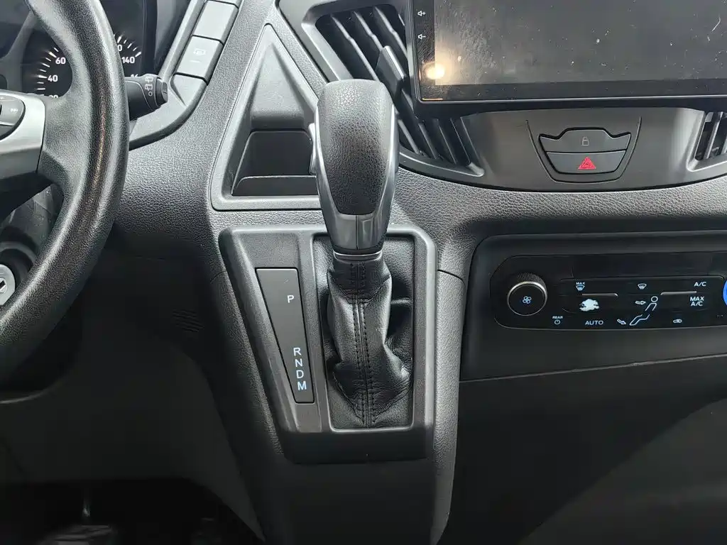 Ford Tourneo — миниатюра 13