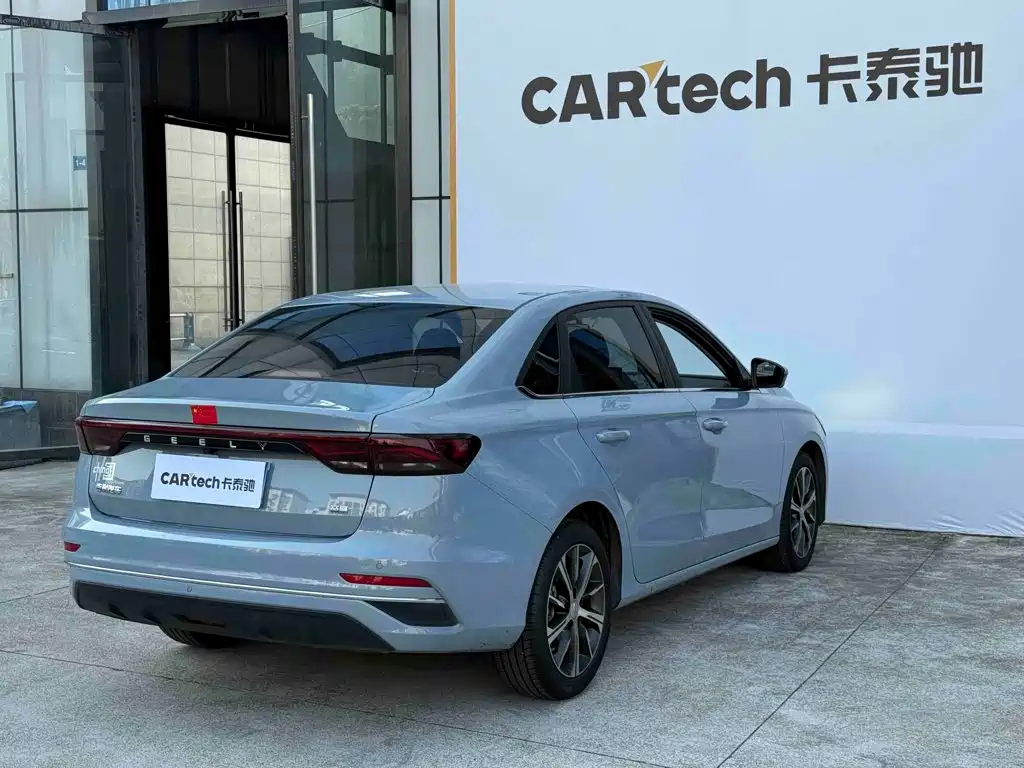 Geely Emgrand — миниатюра 15