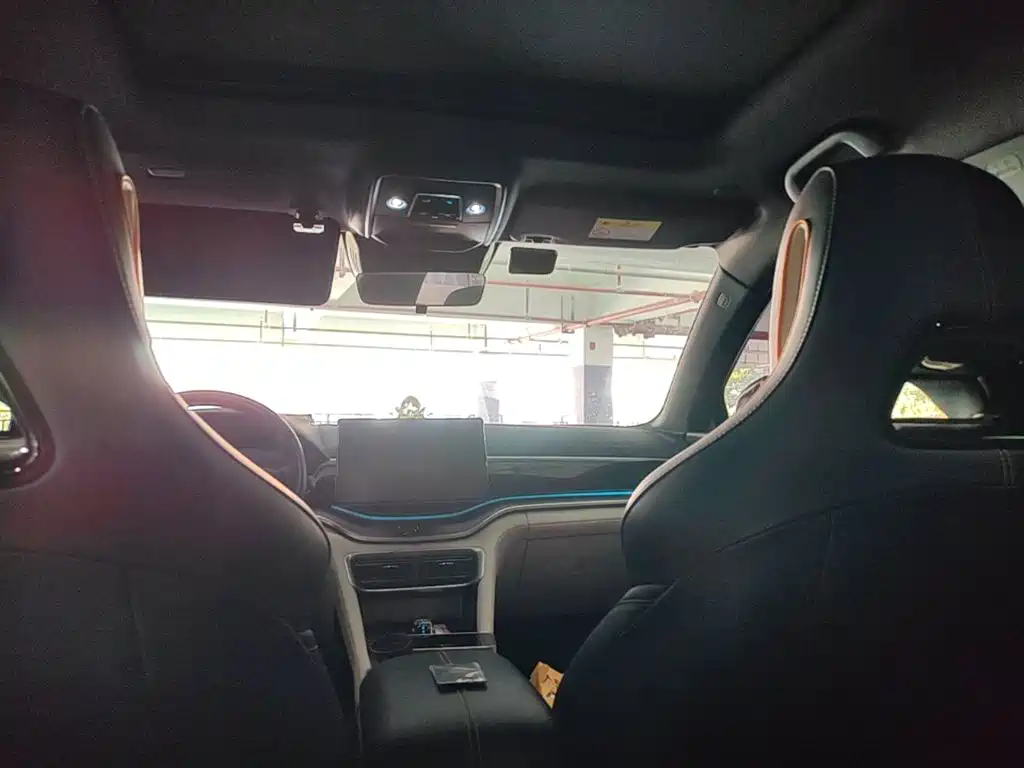 BYD PLUS New Energy — миниатюра 18