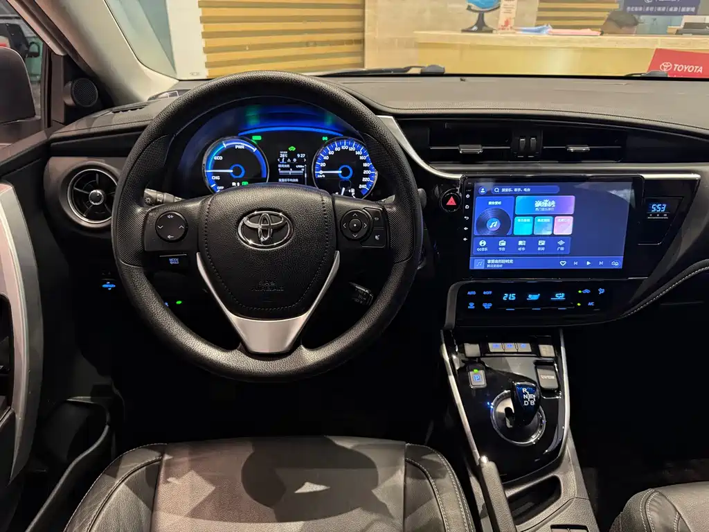 Toyota Corolla Hybrid — миниатюра 15