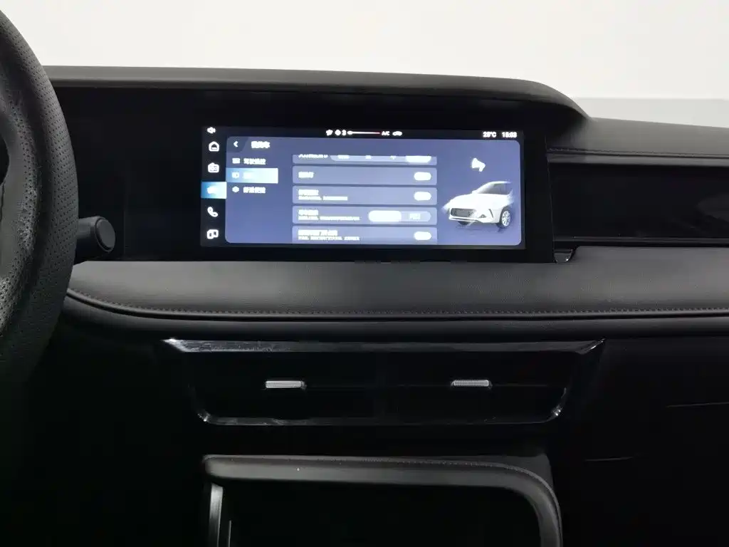 Roewe i5 — миниатюра 12
