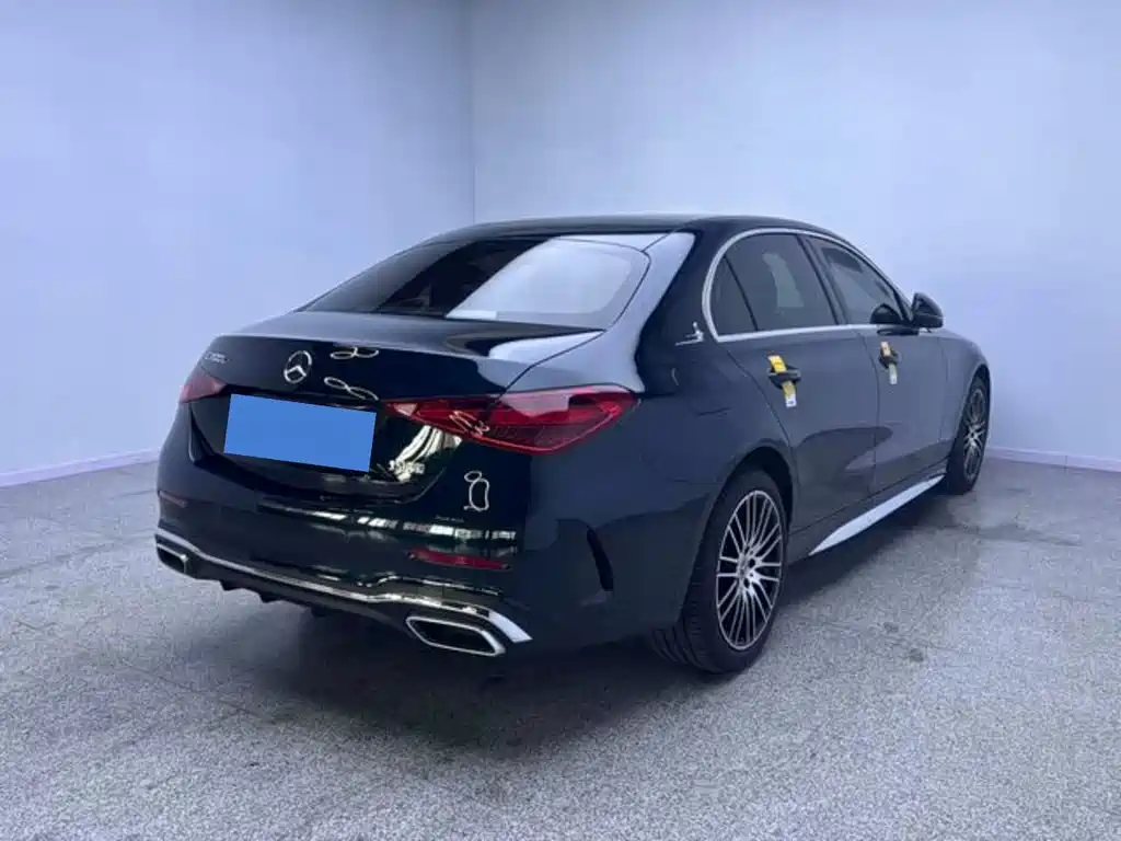 Mercedes-Benz C-Class — миниатюра 6