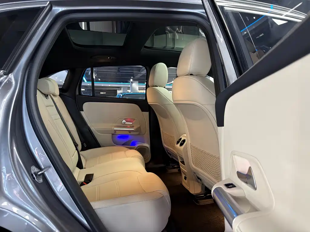 Mercedes-Benz EQA — миниатюра 13