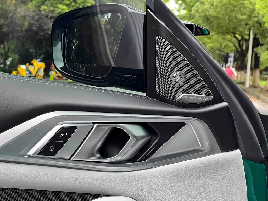 BMW M4 — миниатюра 9