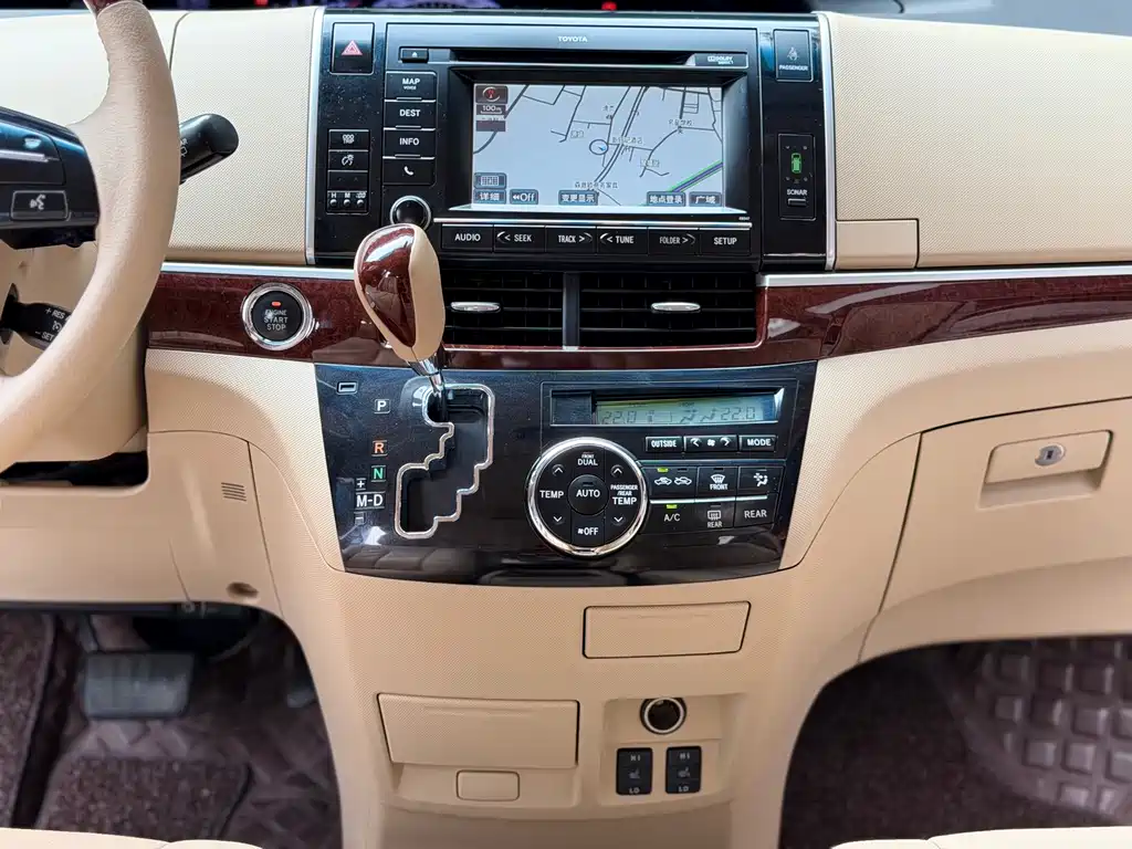 Toyota Previa — миниатюра 17