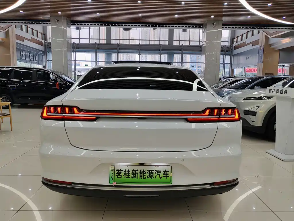 BYD Han — миниатюра 14