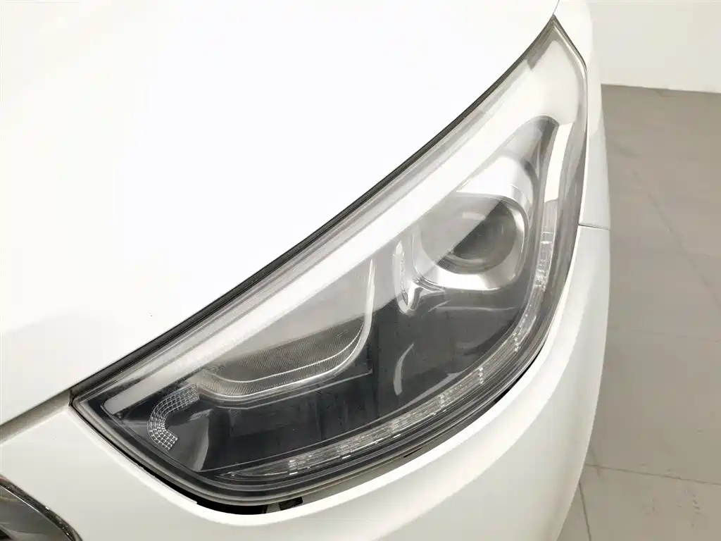 Hyundai BAIC Hyundai ix35 ix35 2013 2.0L AT GLS IV
