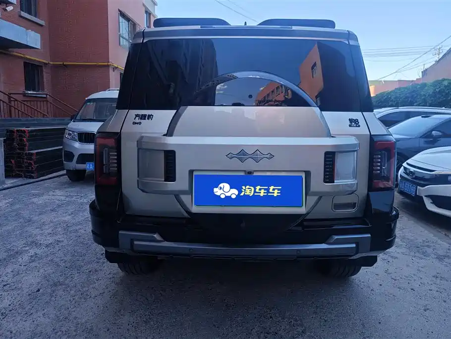 Fangchengbao Leopard 8 8 2025 Flagship 6 мест