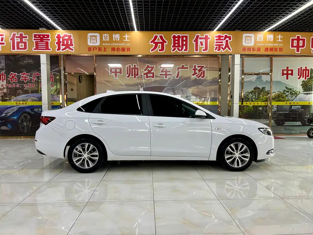 Buick Excelle — миниатюра 7