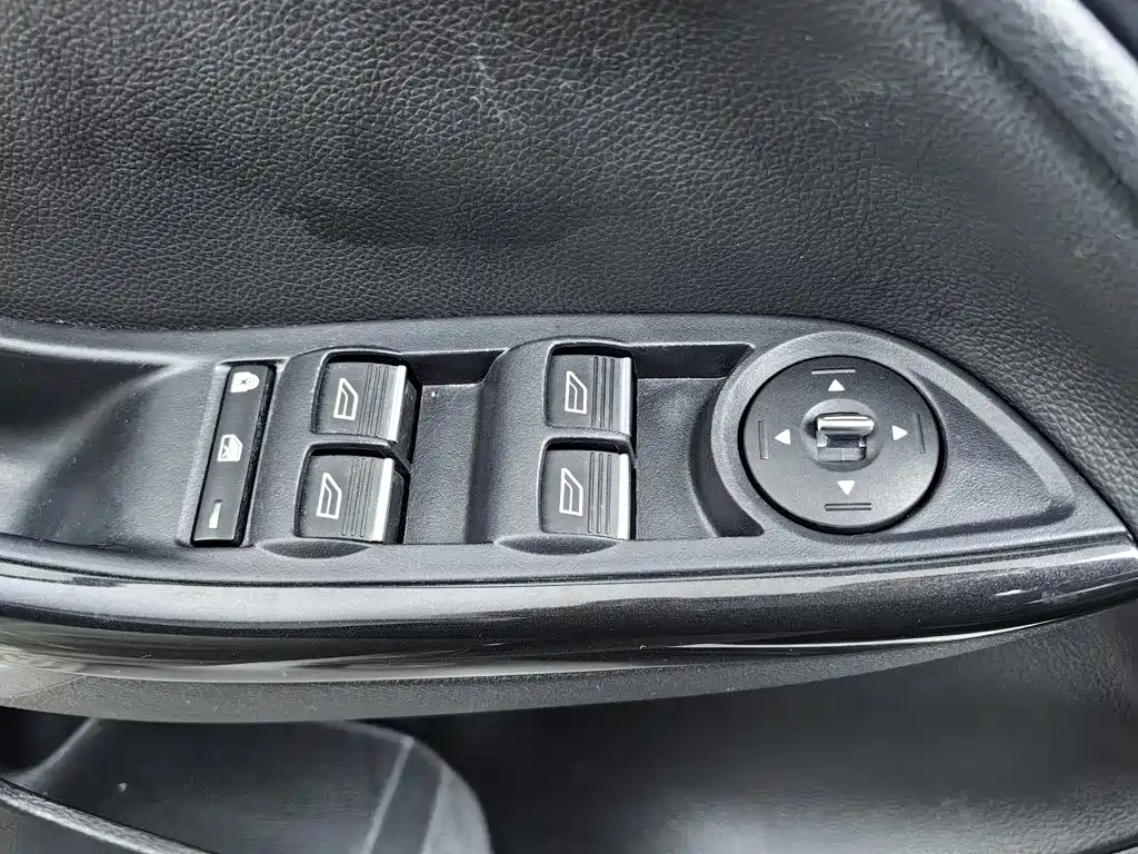 Ford Focus — миниатюра 9
