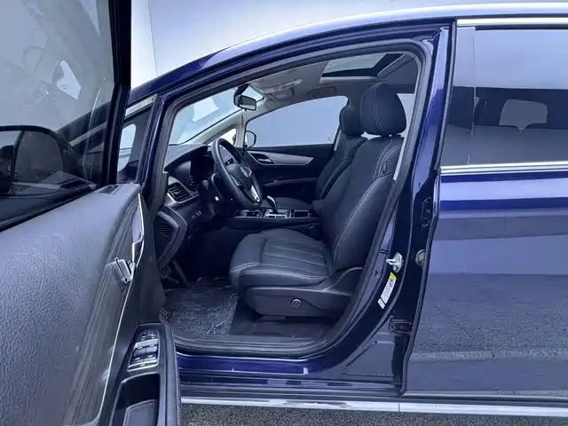 BYD MAX New Energy — миниатюра 11