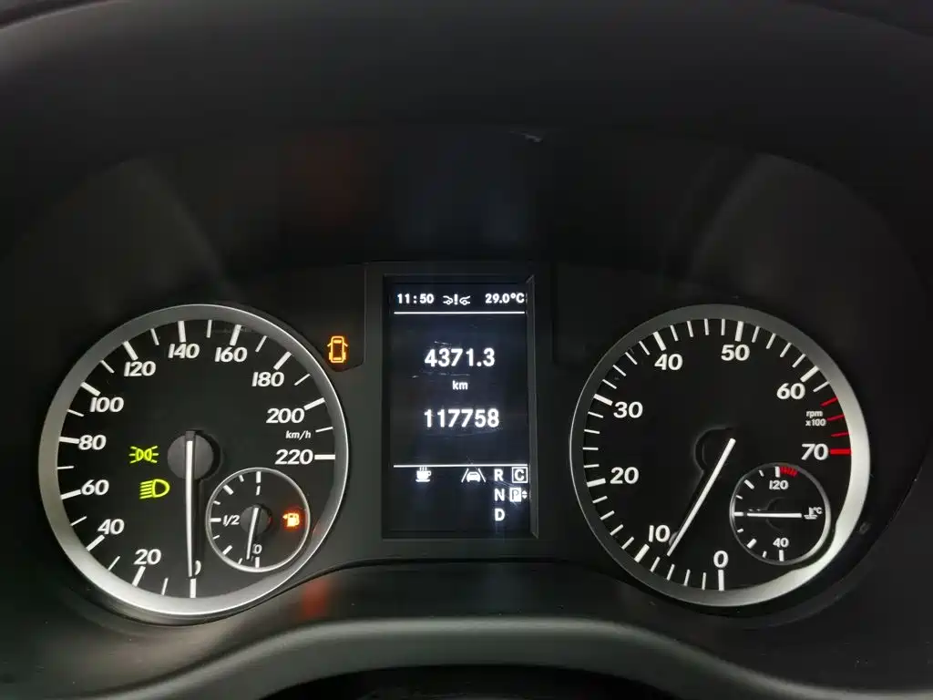 Mercedes-Benz — миниатюра 10