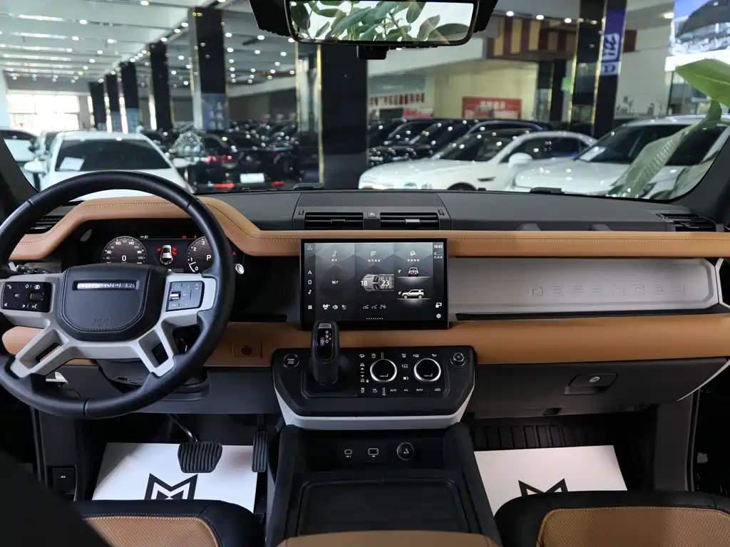 Land Rover Defender — миниатюра 13