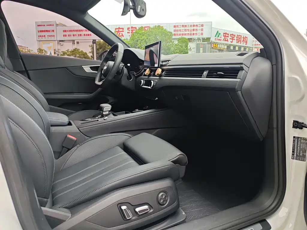 Audi A4L — фотографии объявления, Фото 23