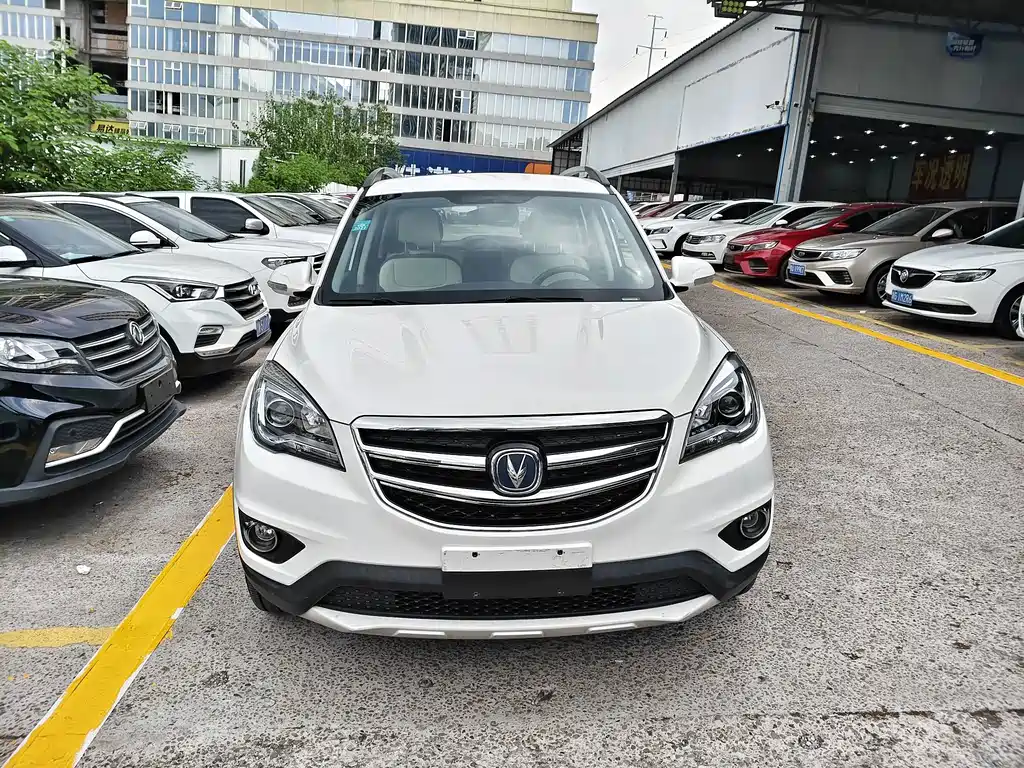 Changan CS35 — миниатюра 2